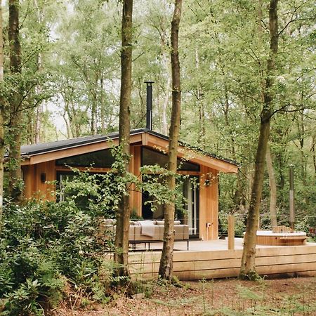 Fritton Lake Retreats Екстериор снимка